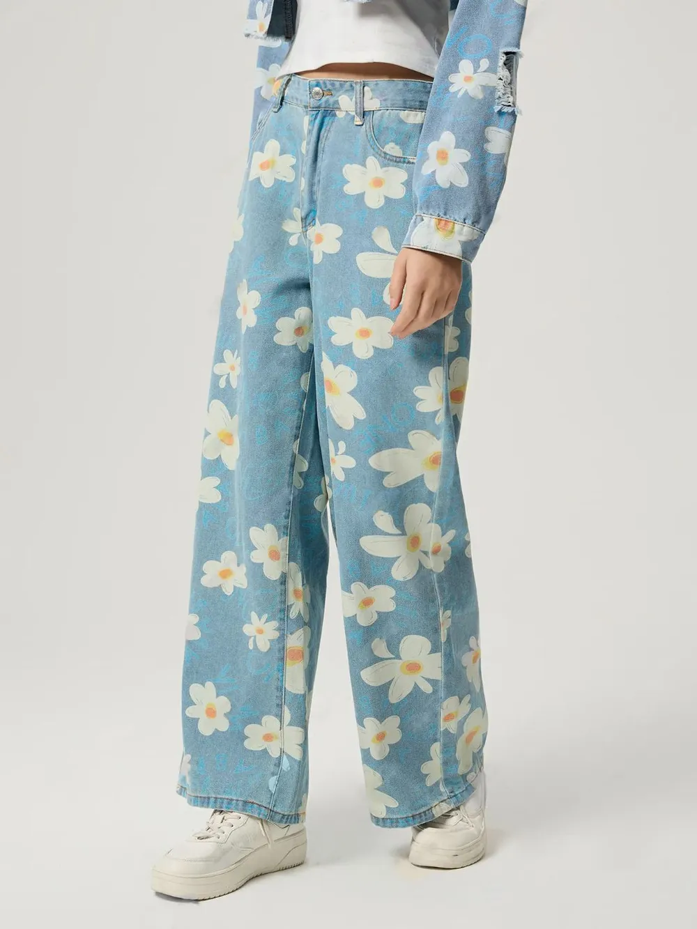 Pantalón ancho estampado Flower-Power – diseño con bolsillos y cierre frontal - Imagen 4